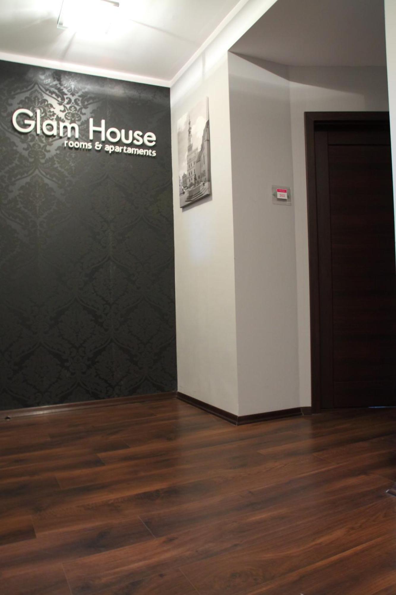 Glam House Apartments Poznań Esterno foto